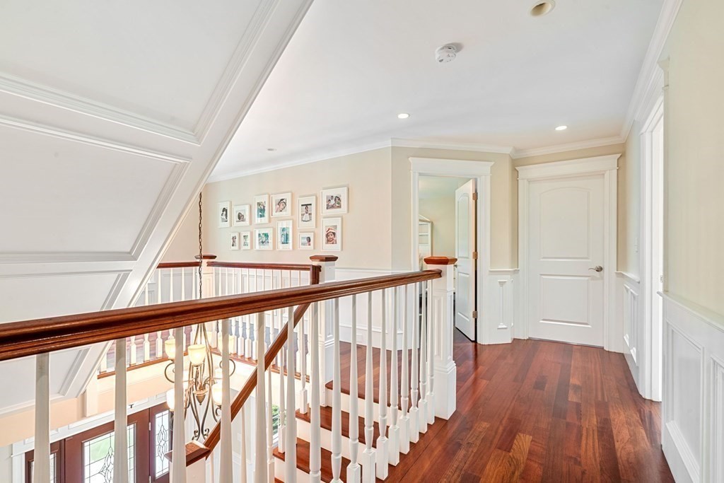 19 Dunedin Road Wellesley, MA 02481 - Photo 20 of 38