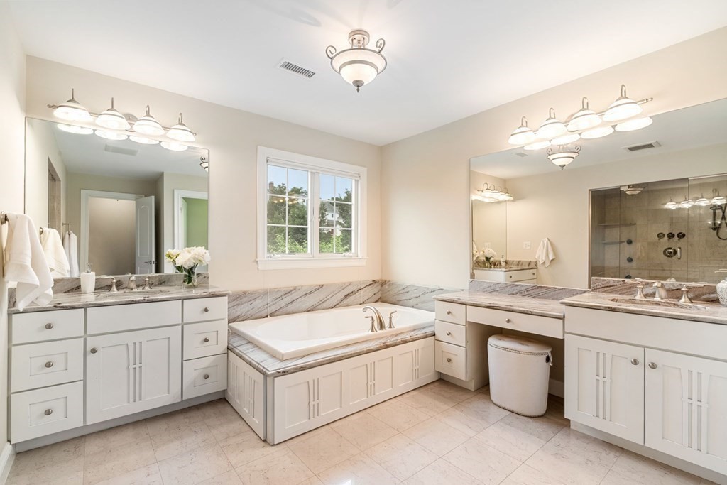 19 Dunedin Road Wellesley, MA 02481 - Photo 24 of 38