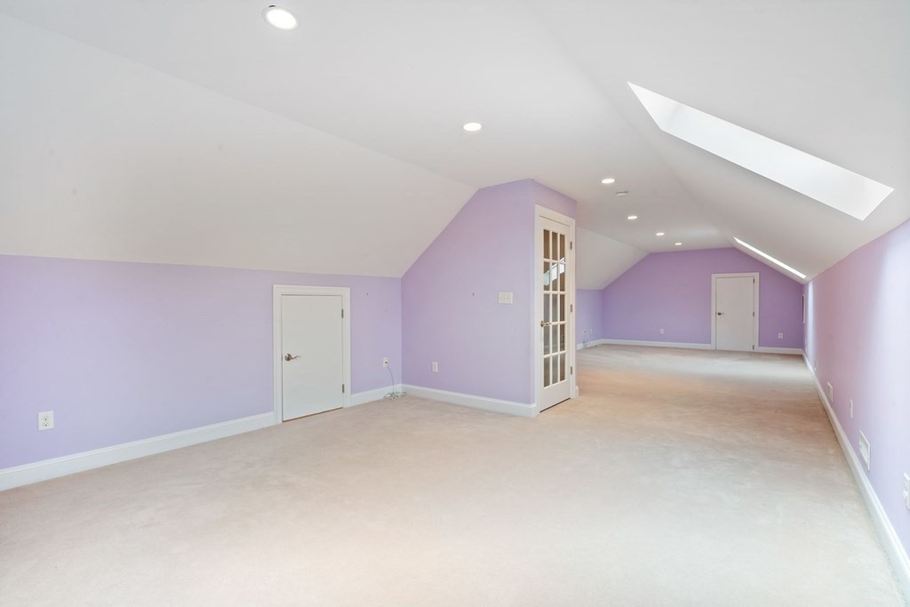 19 Dunedin Road Wellesley, MA 02481 - Photo 31 of 38