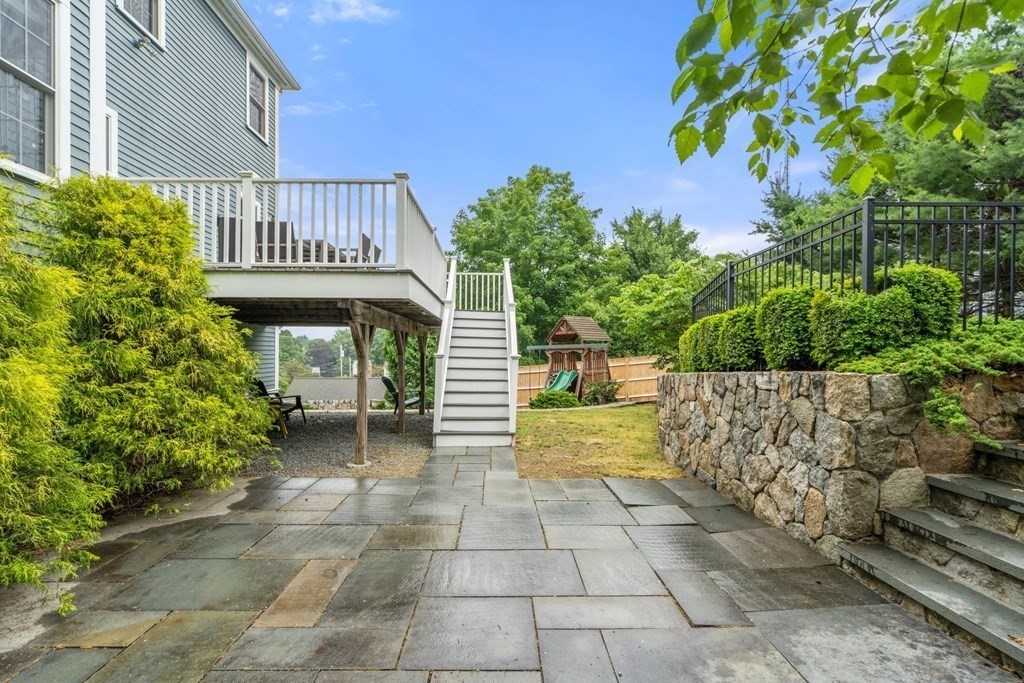 19 Dunedin Road Wellesley, MA 02481 - Photo 35 of 38