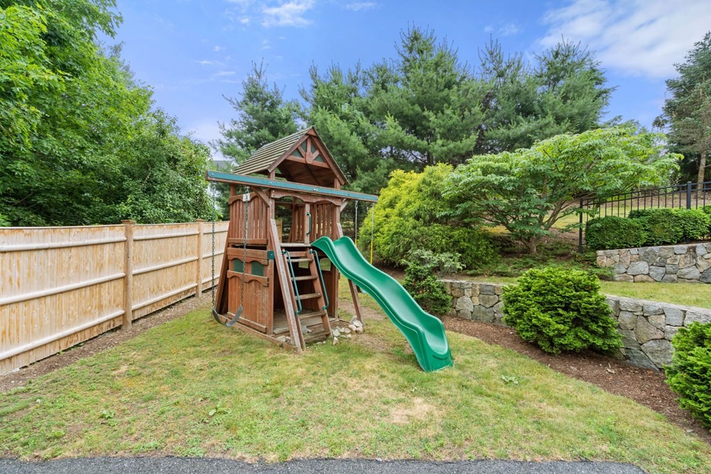 19 Dunedin Road Wellesley, MA 02481 - Photo 36 of 38