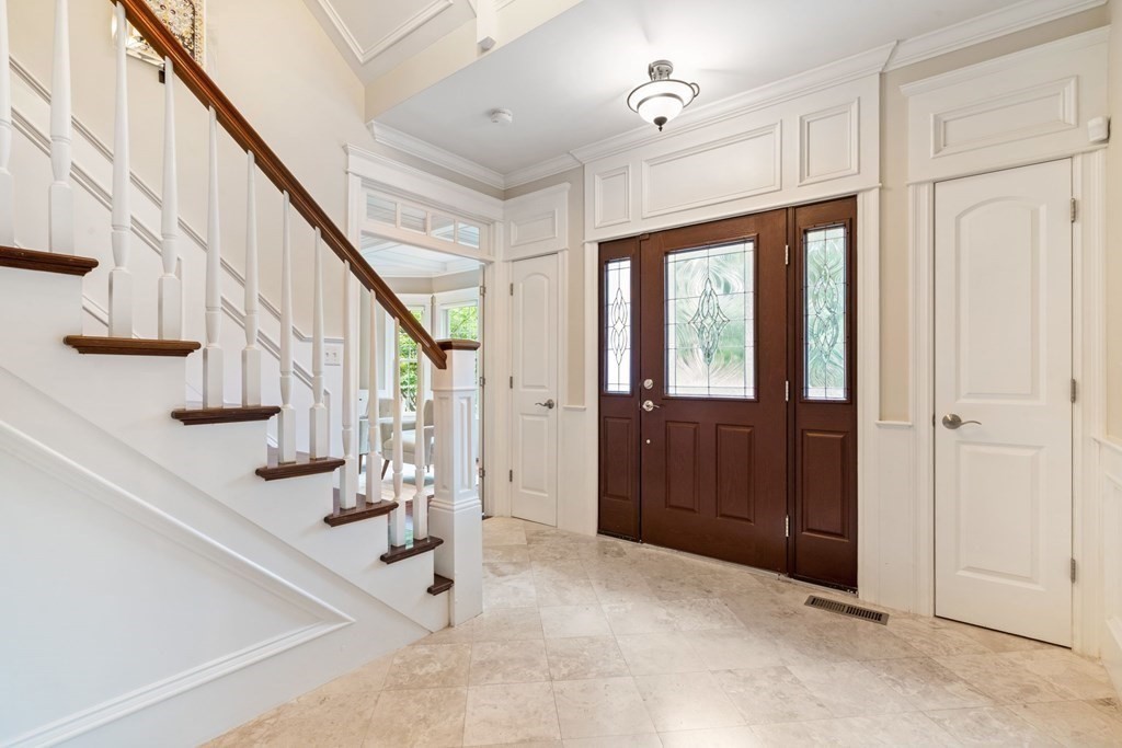 19 Dunedin Road Wellesley, MA 02481 - Photo 6 of 38