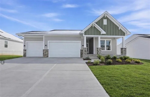 $624,900 | 3017 Northwest 95th Terrace, Kansas City, MO 64154
