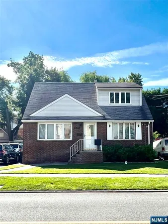 $1,500 | 484 Shaler Boulevard, Unit 2, Ridgefield, NJ 07657