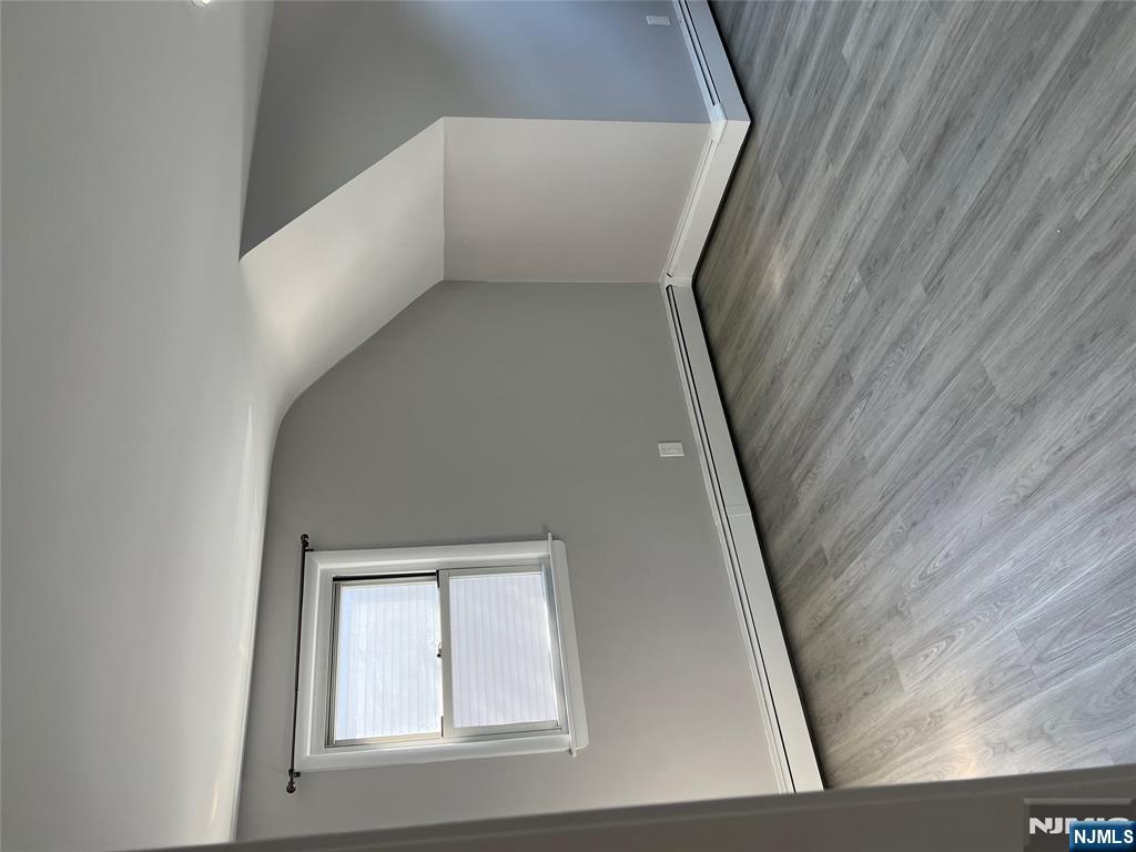 484 Shaler Boulevard, Unit 2 Ridgefield, NJ 07657 - Photo 5 of 10