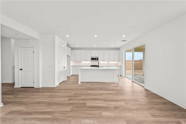 $999,990 | 28908 Saddle Circle, Castaic, CA 91384