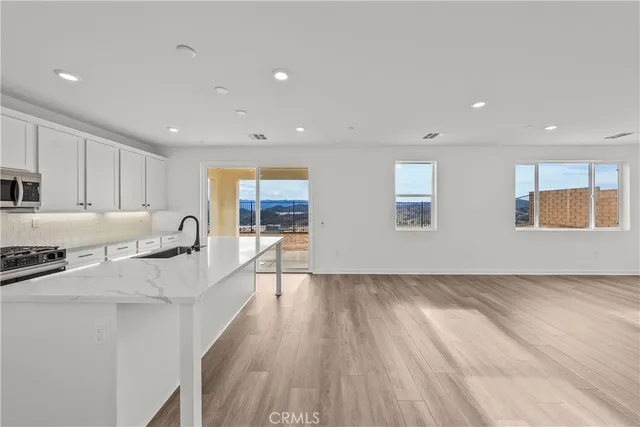 $999,990 | 28908 Saddle Circle, Castaic, CA 91384