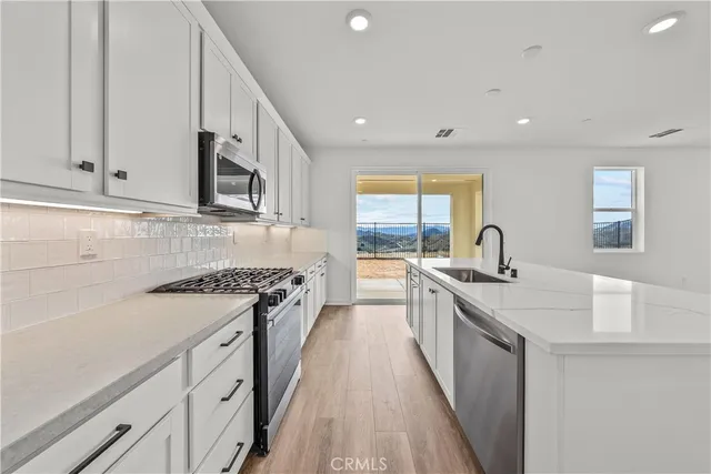 $999,990 | 28908 Saddle Circle, Castaic, CA 91384