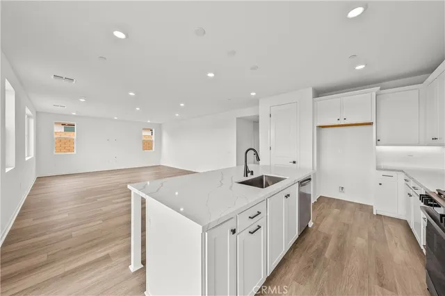 $999,990 | 28908 Saddle Circle, Castaic, CA 91384