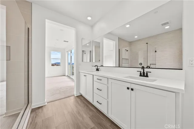 $999,990 | 28908 Saddle Circle, Castaic, CA 91384