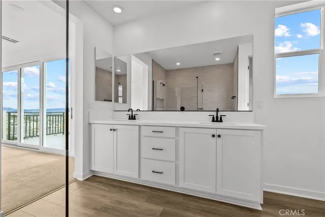 $999,990 | 28908 Saddle Circle, Castaic, CA 91384