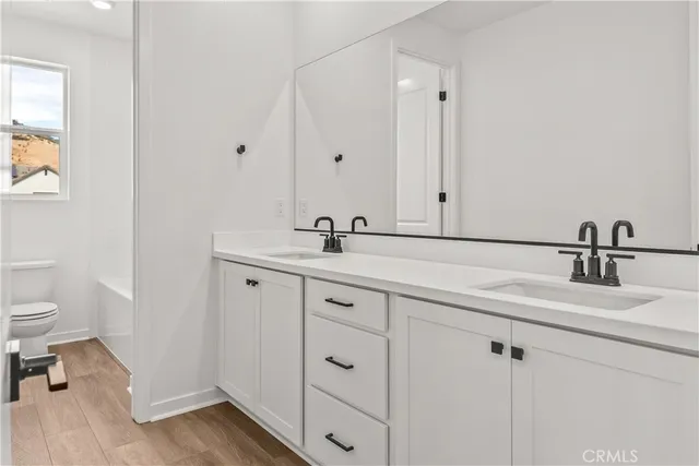 $999,990 | 28908 Saddle Circle, Castaic, CA 91384