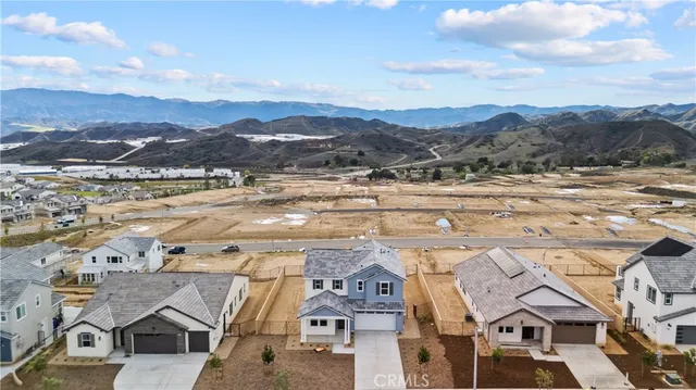 $999,990 | 28908 Saddle Circle, Castaic, CA 91384