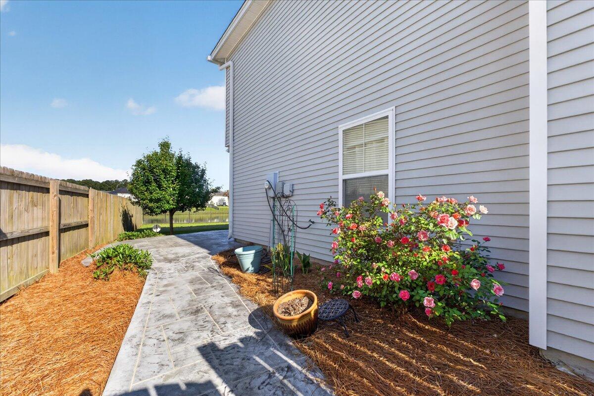 131 Charlesfort Way Moncks Corner, SC 29461 - Photo 40 of 49 39-Taylor Ragusett - DSC02129