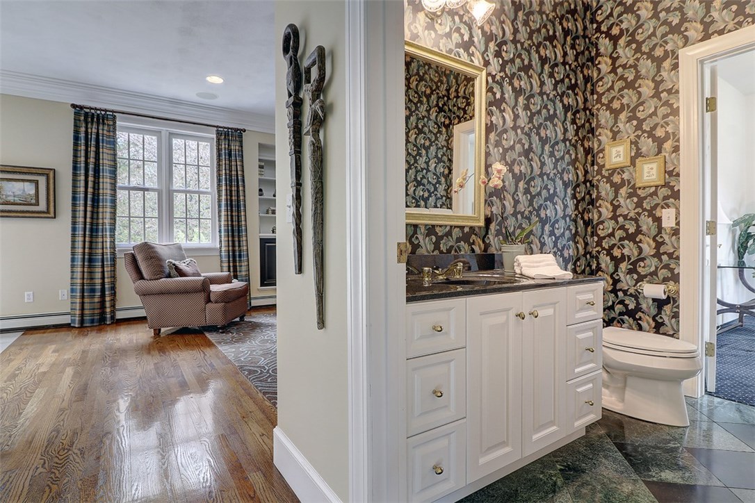 37 Great Road Barrington, RI 02806 - Photo 14 of 29
