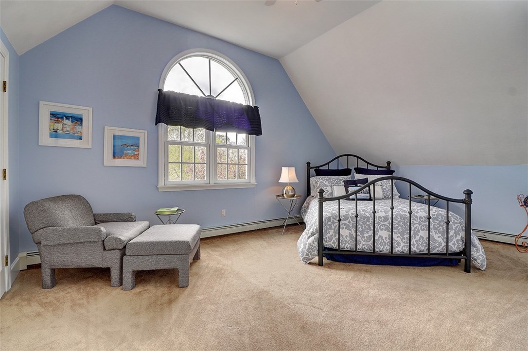 37 Great Road Barrington, RI 02806 - Photo 19 of 29