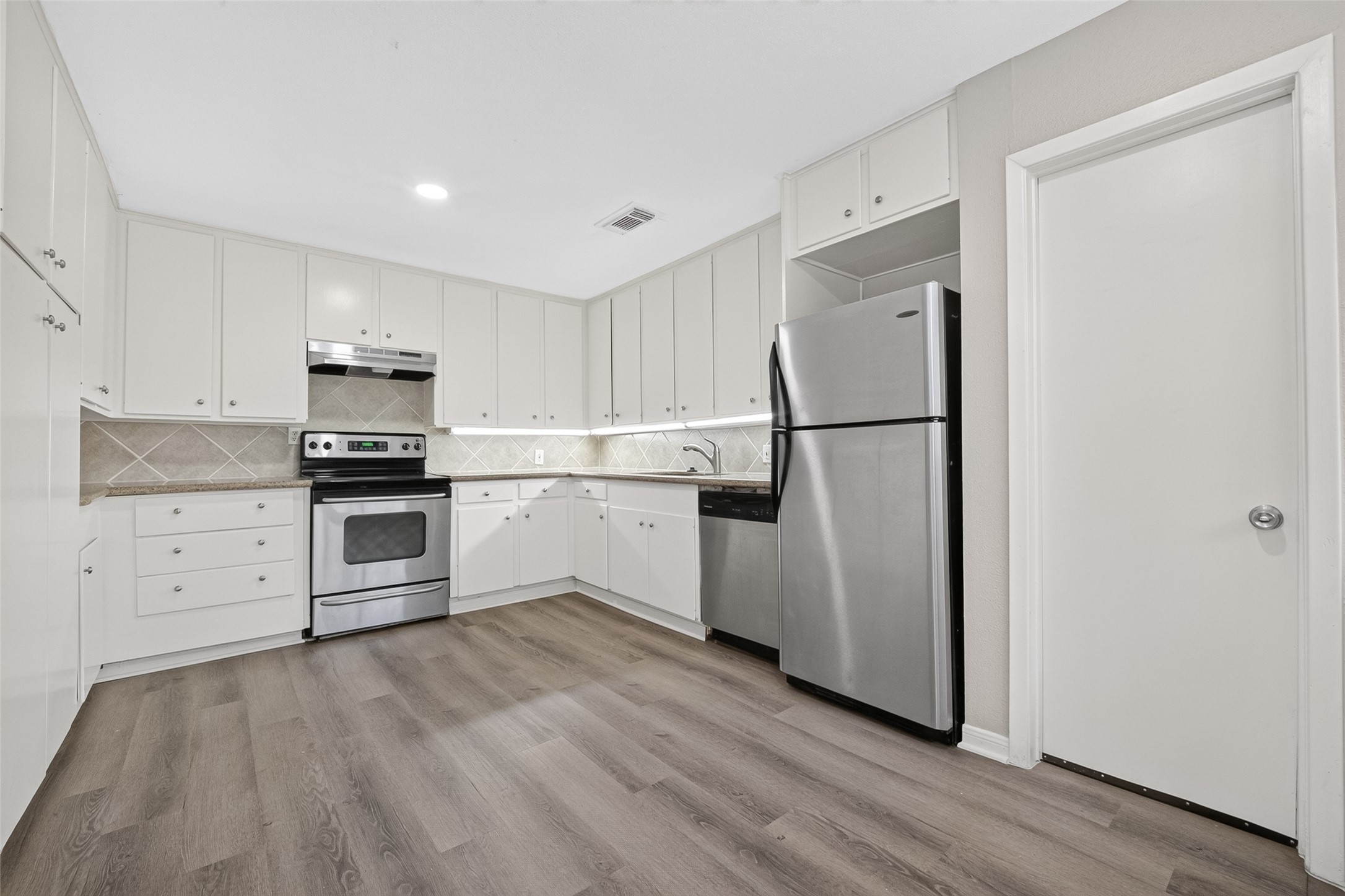 6305 Crab Orchard Road, Unit 2 Houston, TX 77057 - Photo 10 of 26