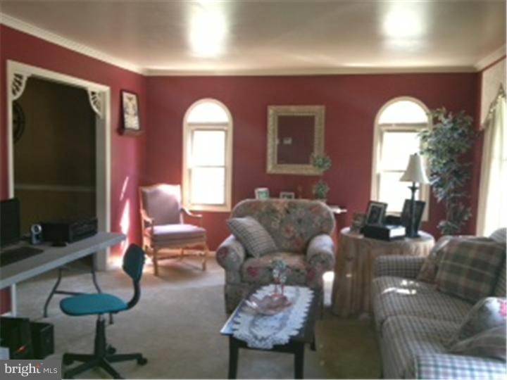 28 Flint Ridge Drive Reading, PA 19607 - Photo 2 of 18
