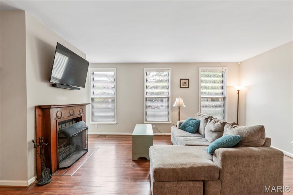 2336 Rutger Street, Unit B St. Louis, MO 63104 - Photo 3 of 31