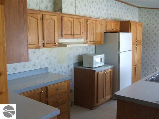 8510 Eroadman Road Merritt, MI 49667 - Photo 12 of 25 1723008-11.JPG