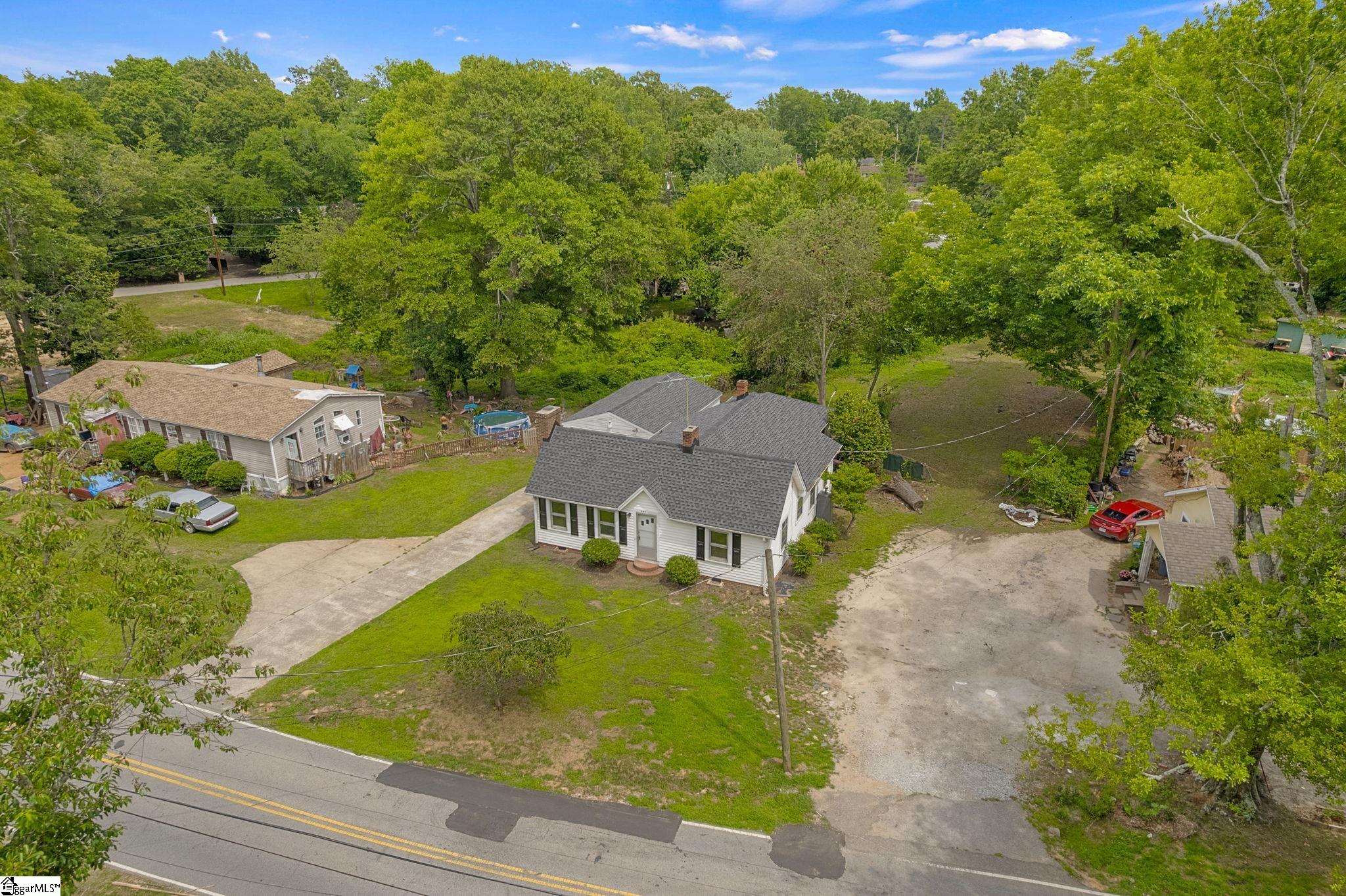 107 West Marion Road Greenville, SC 29617 - Photo 32 of 36