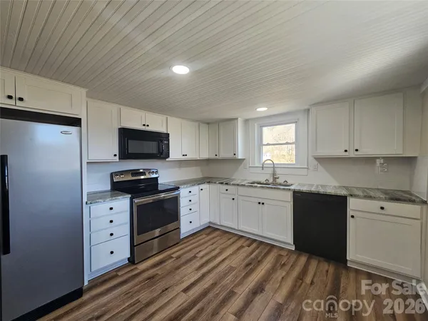 $215,000 | 208 West Main Street, Lawndale, NC 28090