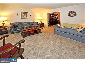 751 Deerfield Road Warminster, PA 18974 - Photo 3 of 10 Gallery Image 3