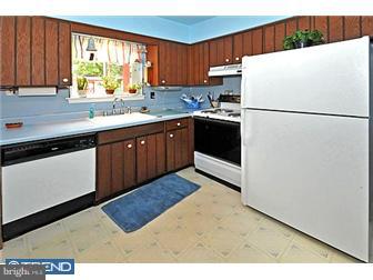 751 Deerfield Road Warminster, PA 18974 - Photo 5 of 10 Gallery Image 5
