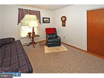 751 Deerfield Road Warminster, PA 18974 - Photo 9 of 10 Gallery Image 9