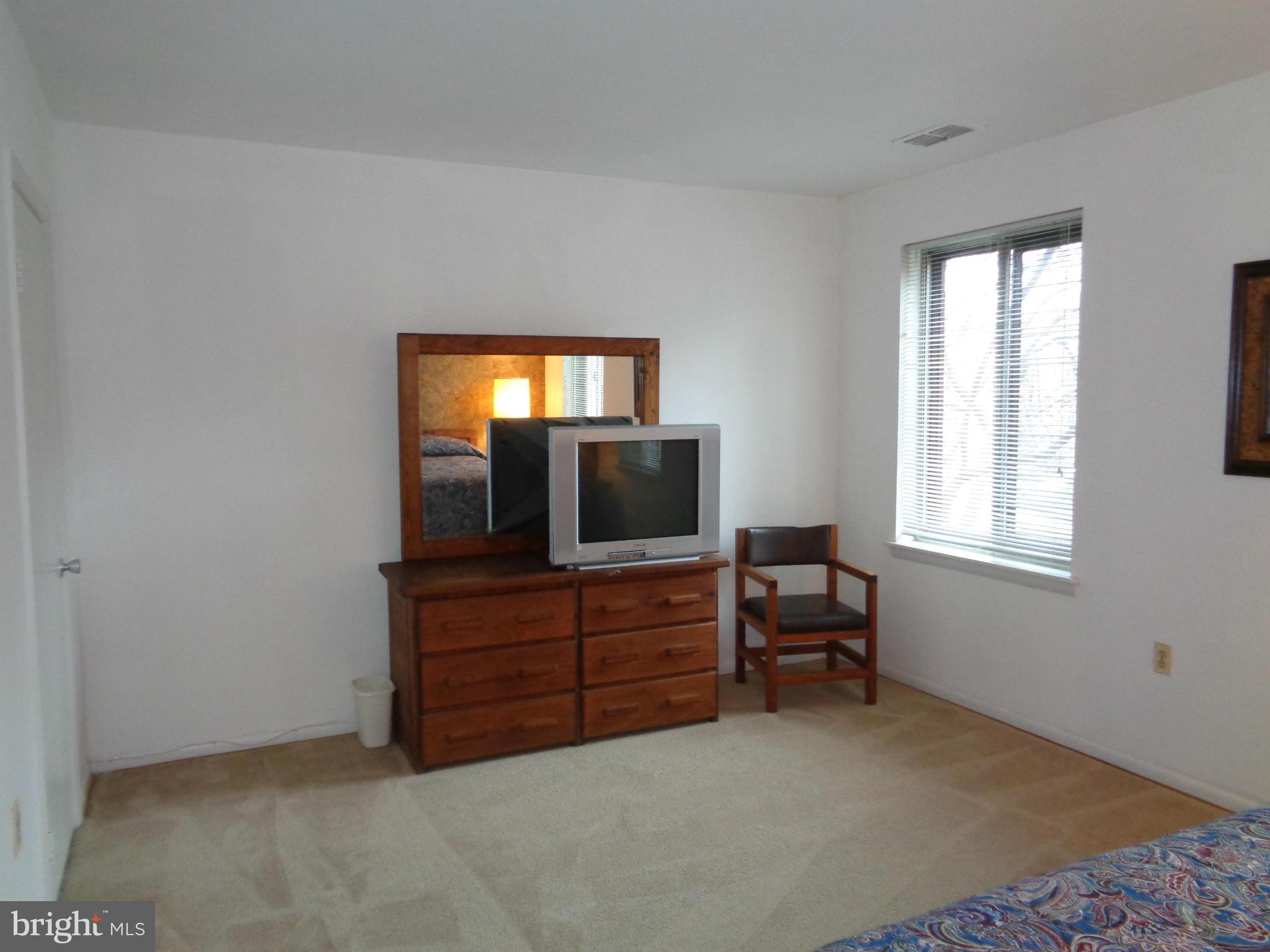 15 Hamill Road, Unit 15C Baltimore, MD 21210 - Photo 12 of 21 Bedroom (Master)