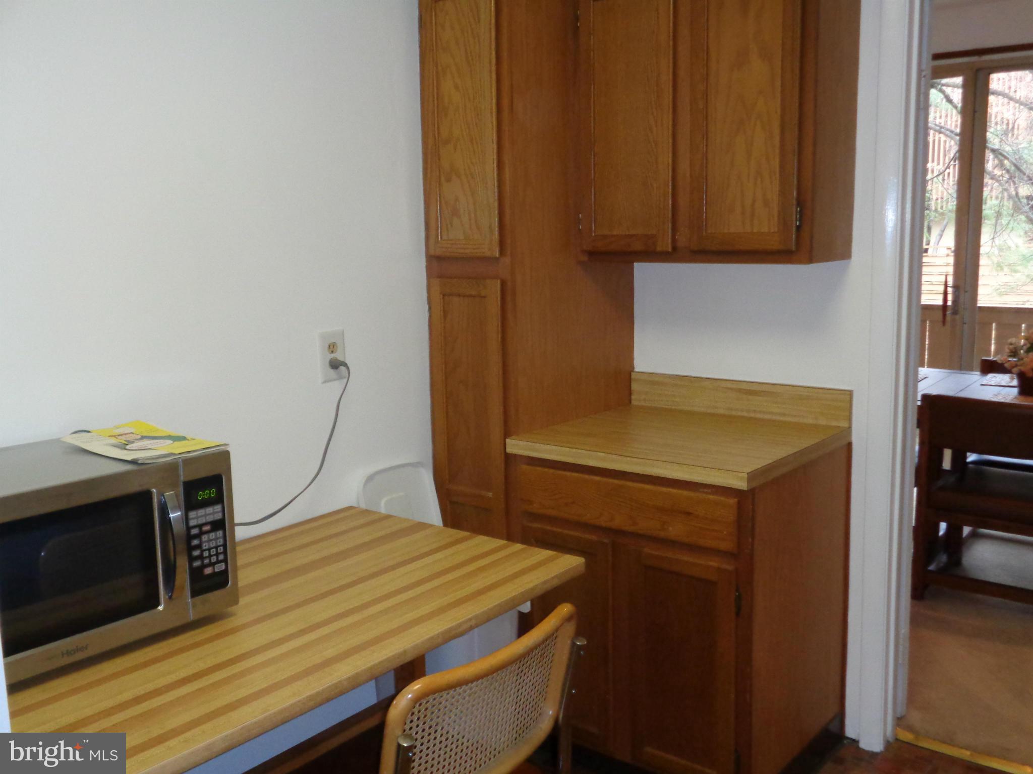 15 Hamill Road, Unit 15C Baltimore, MD 21210 - Photo 9 of 21 Kitchen