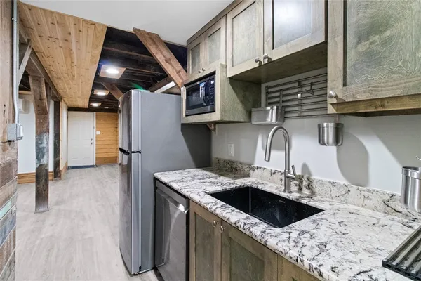 $875 | 2603 Bernardo De Galvez Avenue, Unit B, Galveston, TX 77550