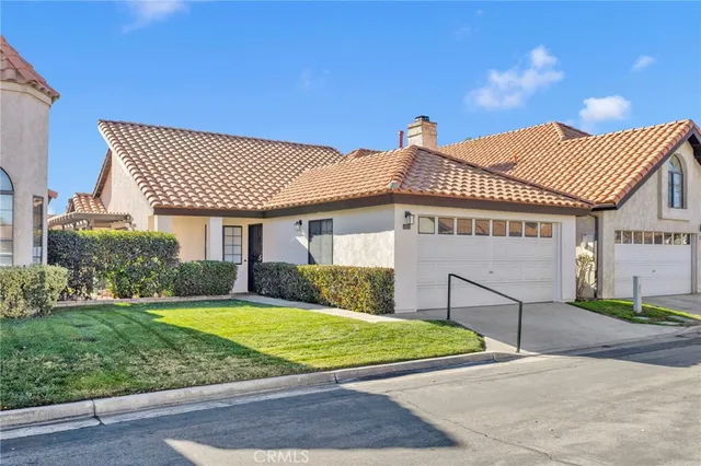 $324,999 | 19265 Pine Way, Apple Valley, CA 92308