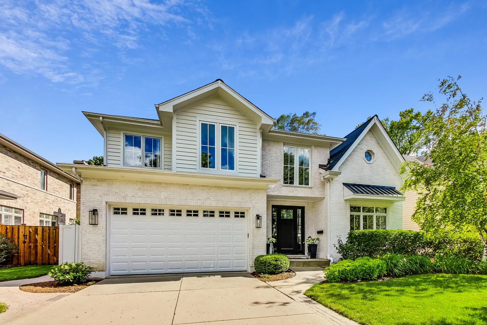 2439 Center Avenue Northbrook, IL 60062 - Photo 1 of 46