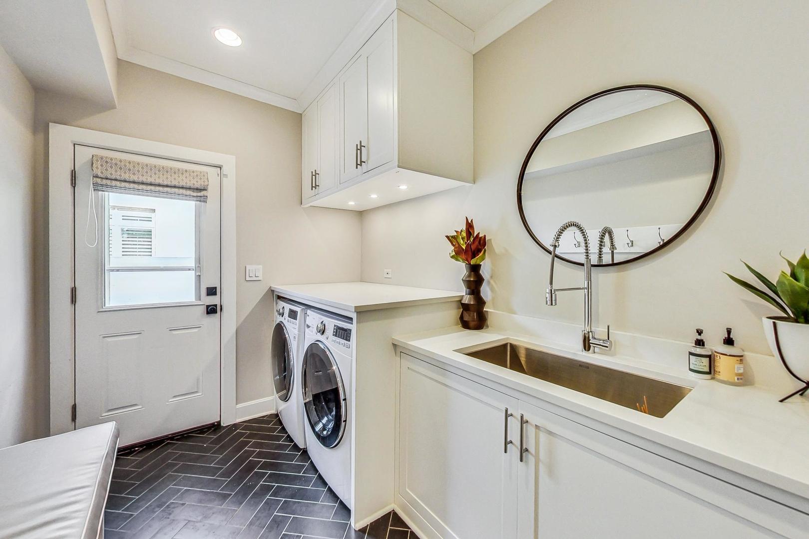 2439 Center Avenue Northbrook, IL 60062 - Photo 19 of 46