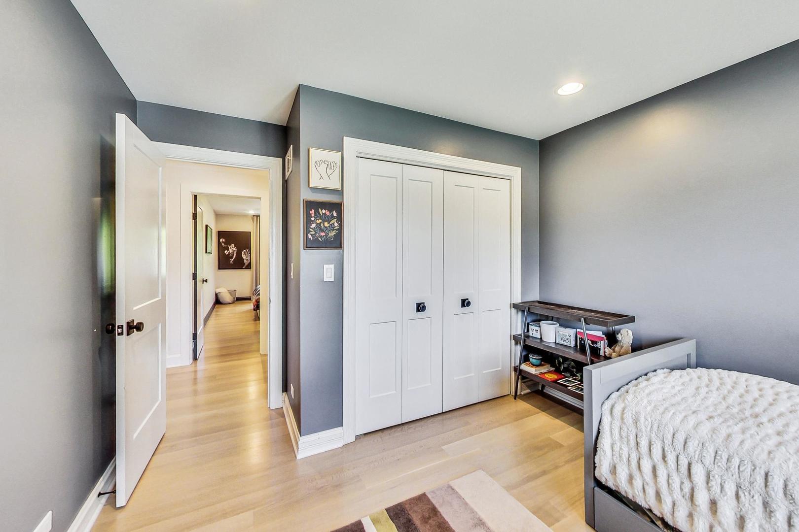 2439 Center Avenue Northbrook, IL 60062 - Photo 29 of 46