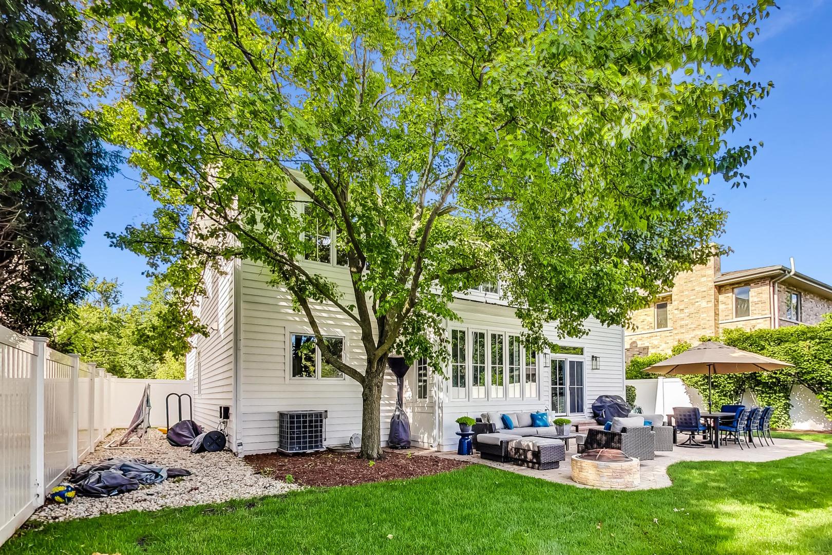 2439 Center Avenue Northbrook, IL 60062 - Photo 38 of 46