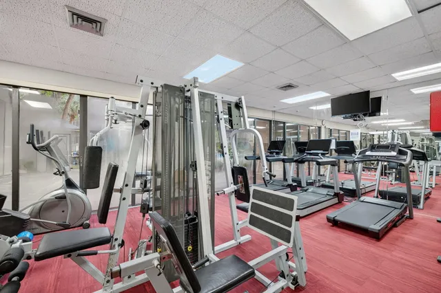 $450,000 | 2816 North 46th Avenue, Unit J682, Hollywood, FL 33021