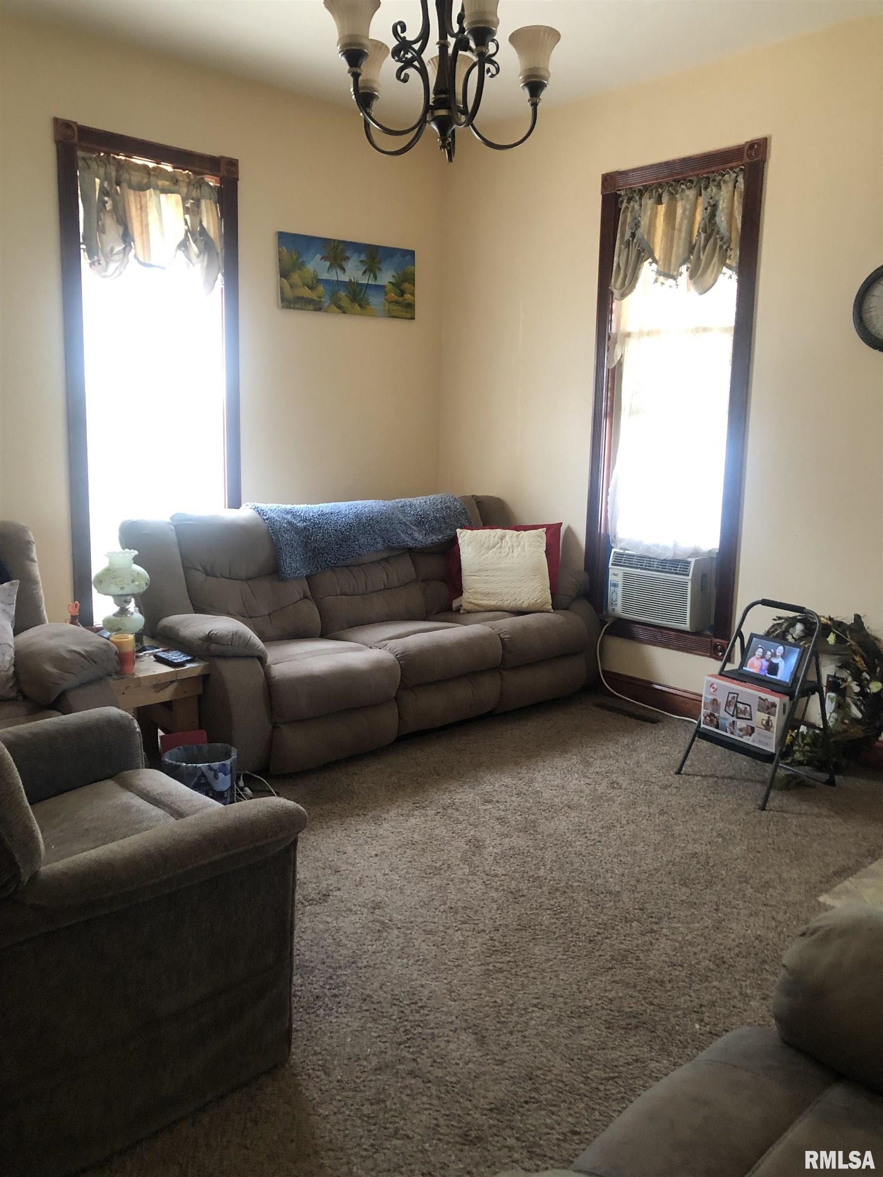 339 North Ohio Street Camp Point, IL 62320 - Photo 3 of 17 Gallery Image 3
