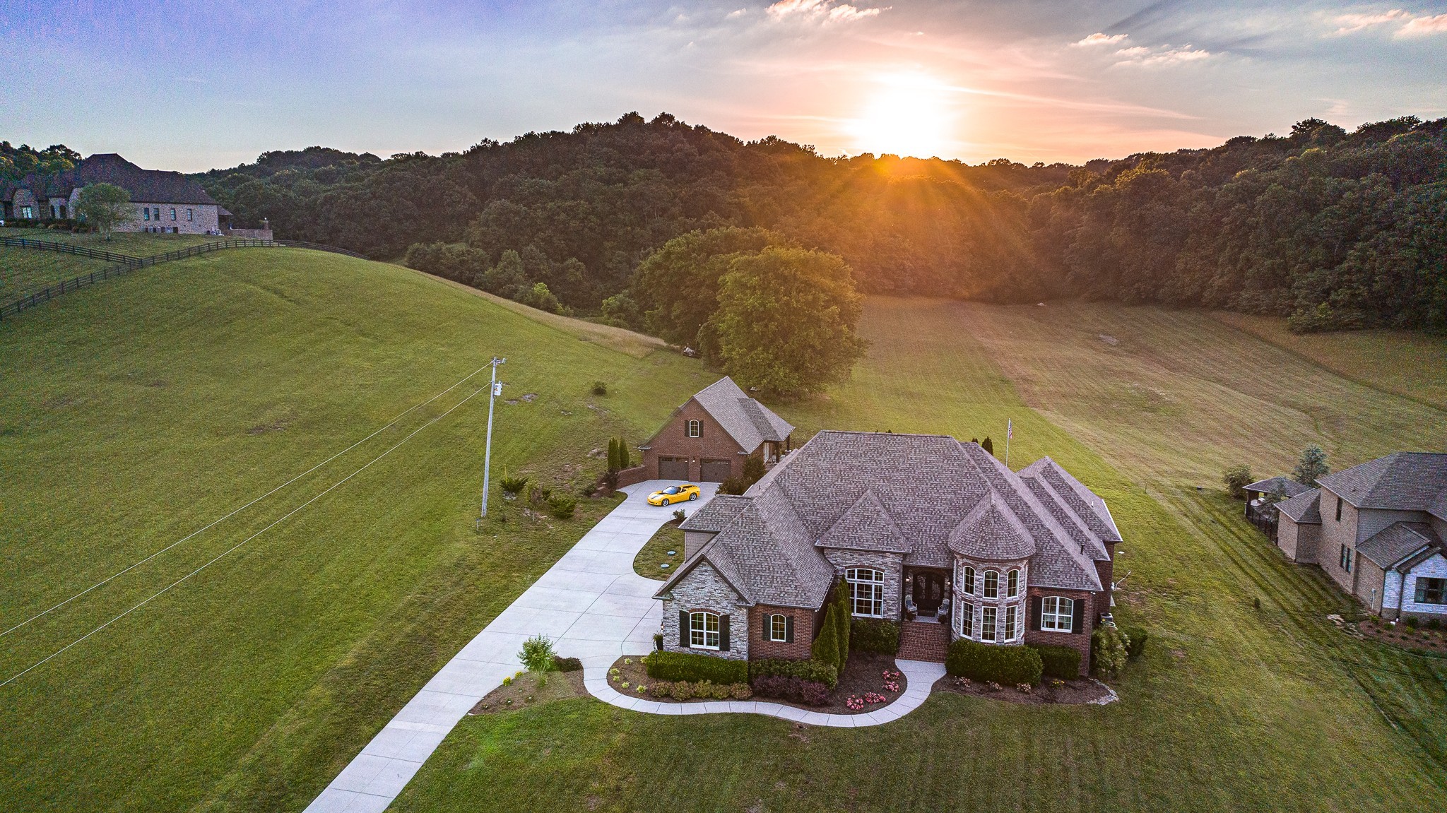 2145 Center Point Road Hendersonville, TN 37075 - Photo 1 of 38 Gallery Image 1