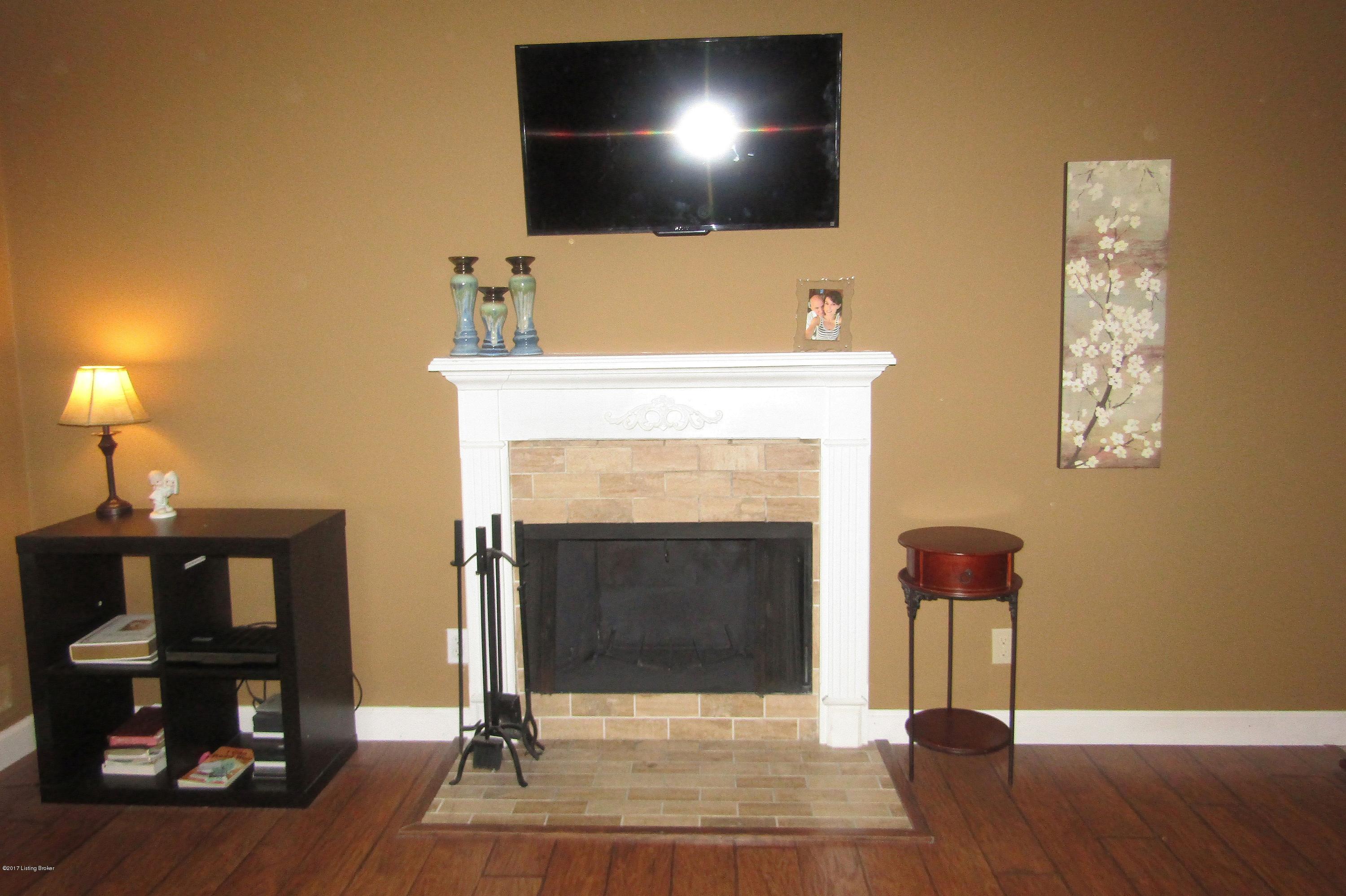 389 Stringer Lane Mount Washington, KY 40047 - Photo 5 of 24 Fireplace