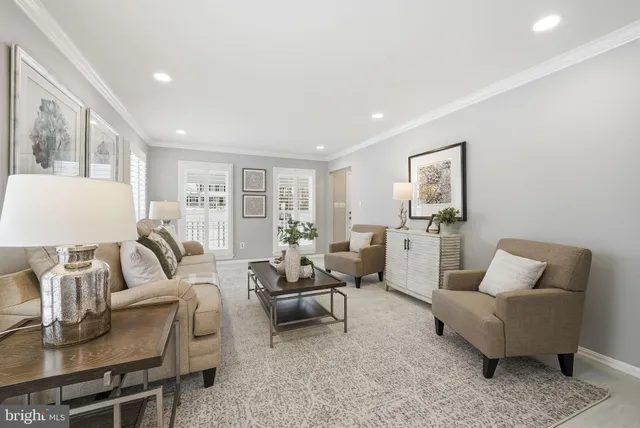 $1,149,900 | 9930 South Park Circle, Fairfax Station, VA 22039