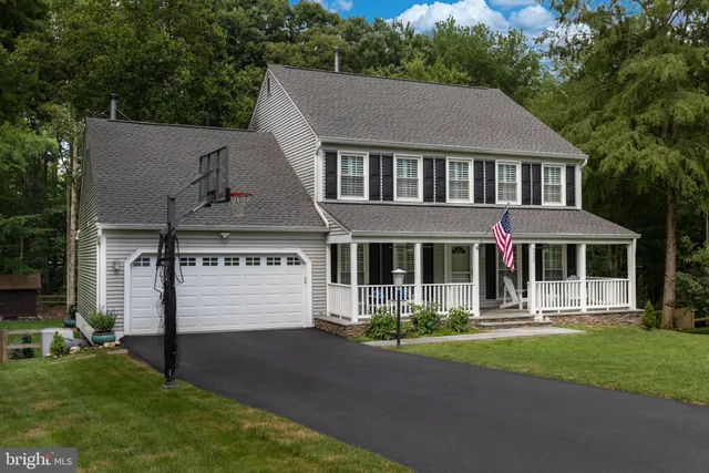 $1,149,900 | 9930 South Park Circle, Fairfax Station, VA 22039