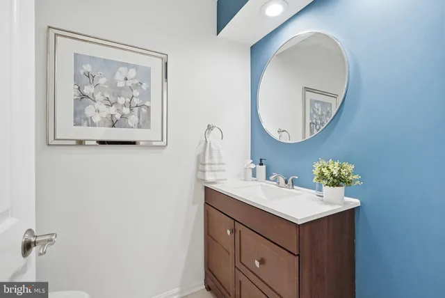 $1,149,900 | 9930 South Park Circle, Fairfax Station, VA 22039