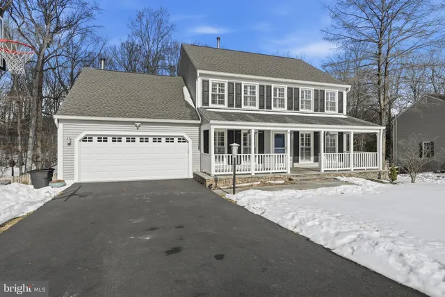 $1,149,900 | 9930 South Park Circle, Fairfax Station, VA 22039