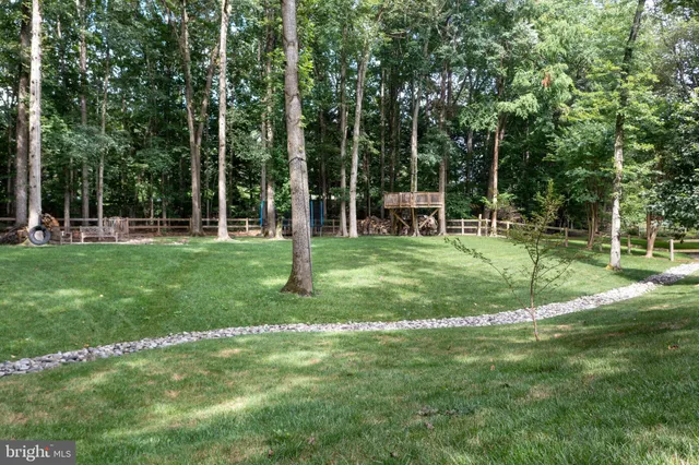 $1,149,900 | 9930 South Park Circle, Fairfax Station, VA 22039