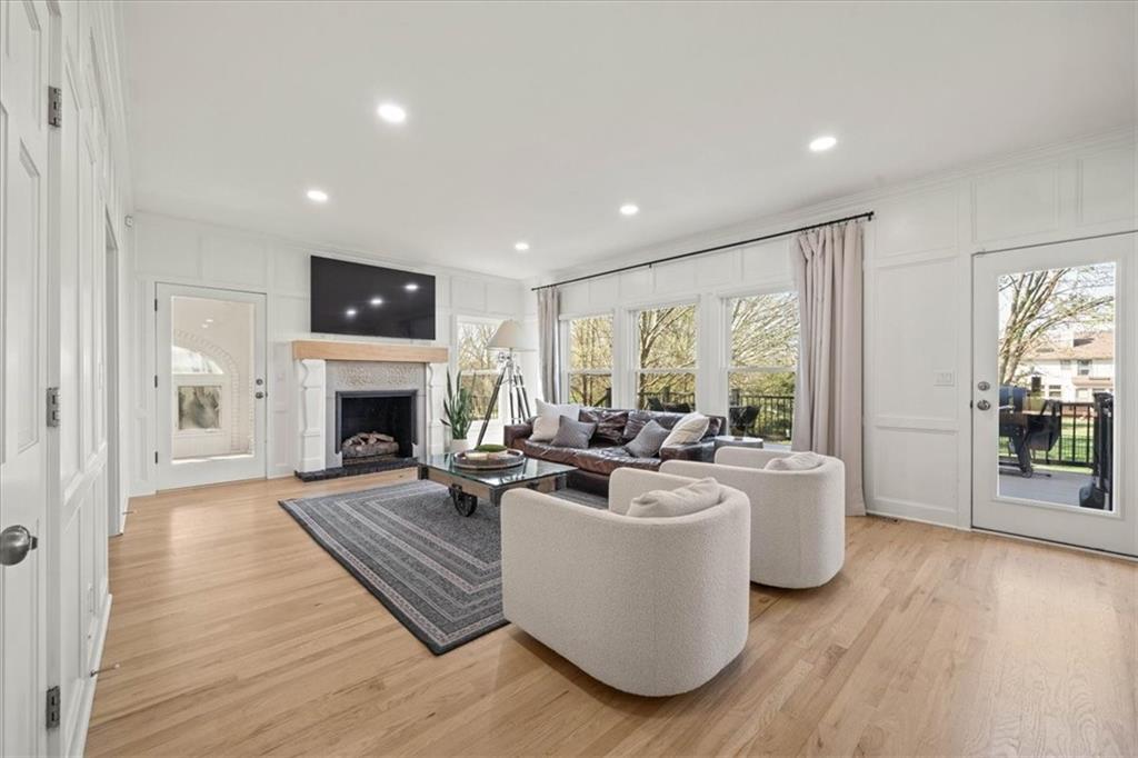 15190 Granada Road Leawood, KS 66224 - Photo 17 of 63