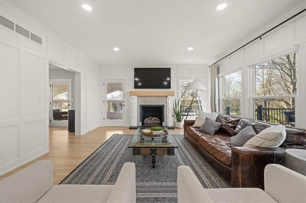 15190 Granada Road Leawood, KS 66224 - Photo 18 of 63