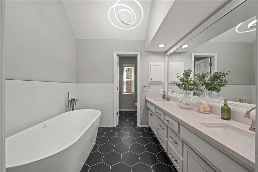 15190 Granada Road Leawood, KS 66224 - Photo 37 of 63