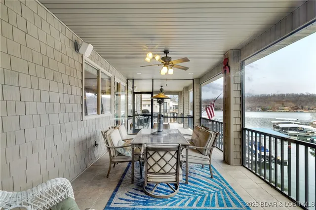 $829,900 | 27112 White Horse Circle, Rocky Mount, MO 65072